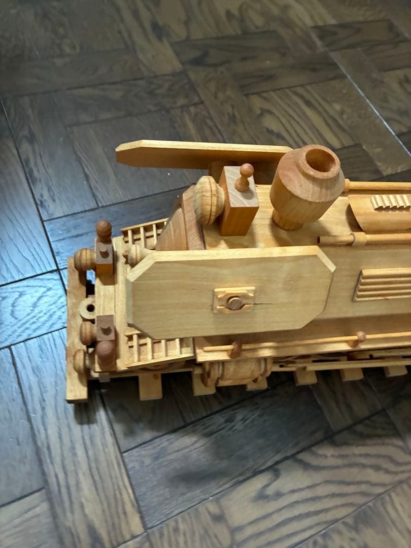 木製機関車模型 大型 ナチュラルウッド (ワインボトル1本グラス６個収納可)