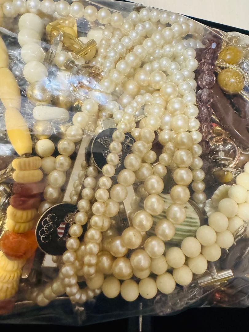 遺品整理品　アクセサリーまとめ