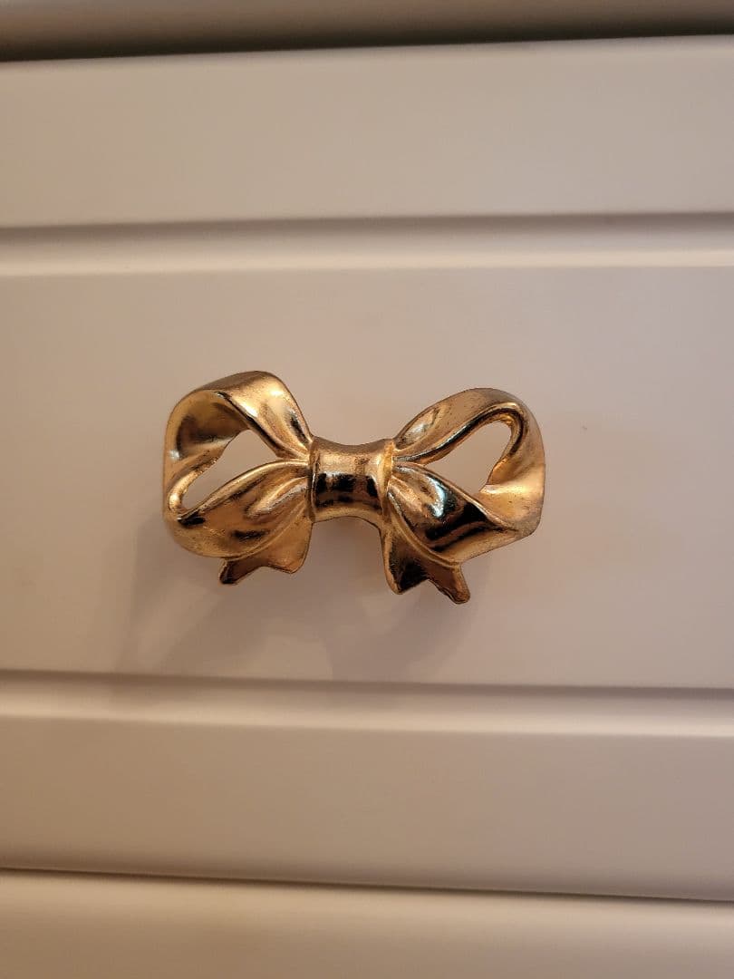 吉川ひなのプロデュース リボンの取手チェスト 猫脚 姫系