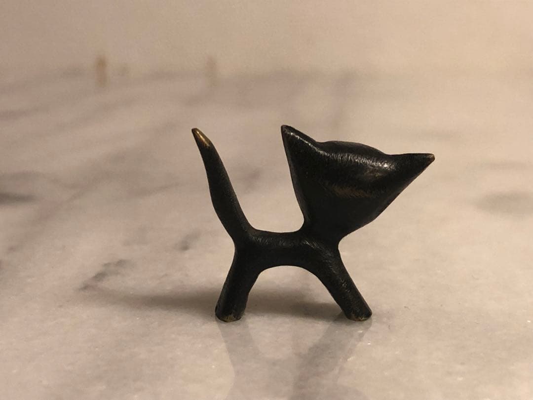 ニャーボー様検討中:カエルとキツネと子猫/ウォルターボッセ