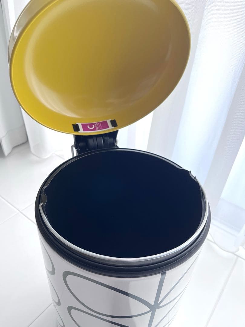 【新品同様】ブラバンシア オーラ・カイリーデザイン　ゴミ箱