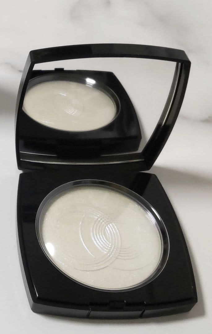 【特別限定品】CHANEL/シャネル★ルミエール ドゥ ローシャン★中古★１個