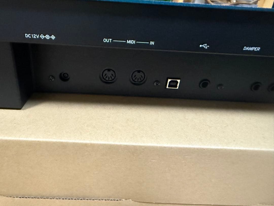 新品同様　KORG opsix module シンセサイザー