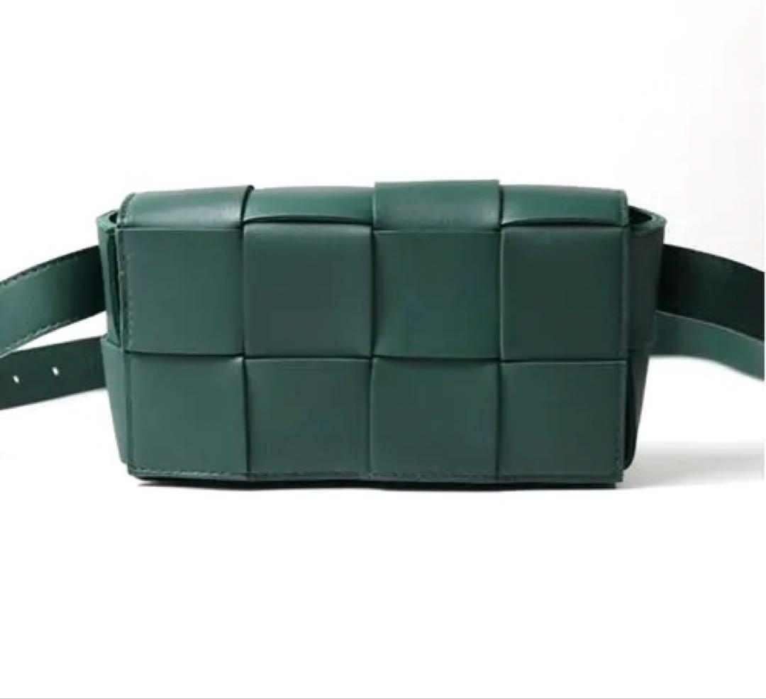 新品●BOTTEGA VENETA カセット ショルダーバッグ レザー ボッテガ