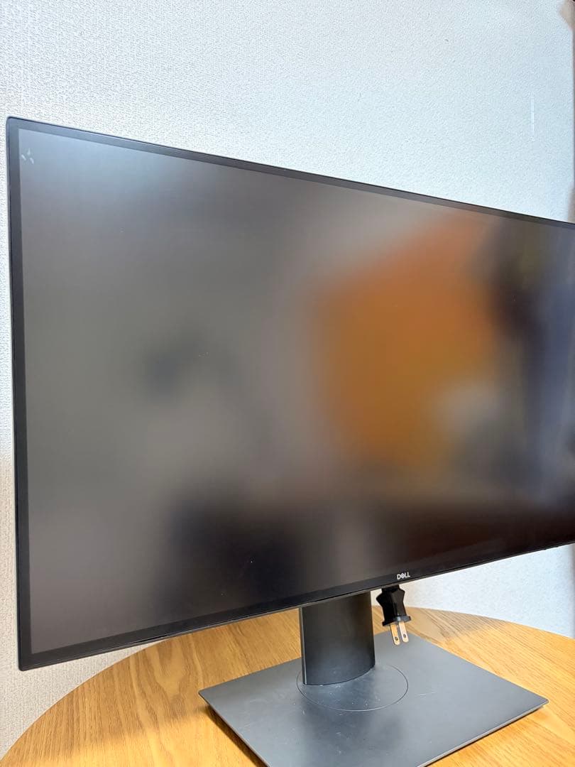 DELLU2520D 25インチモニター　USB-Cハブ　2K 回転機能高さ調整