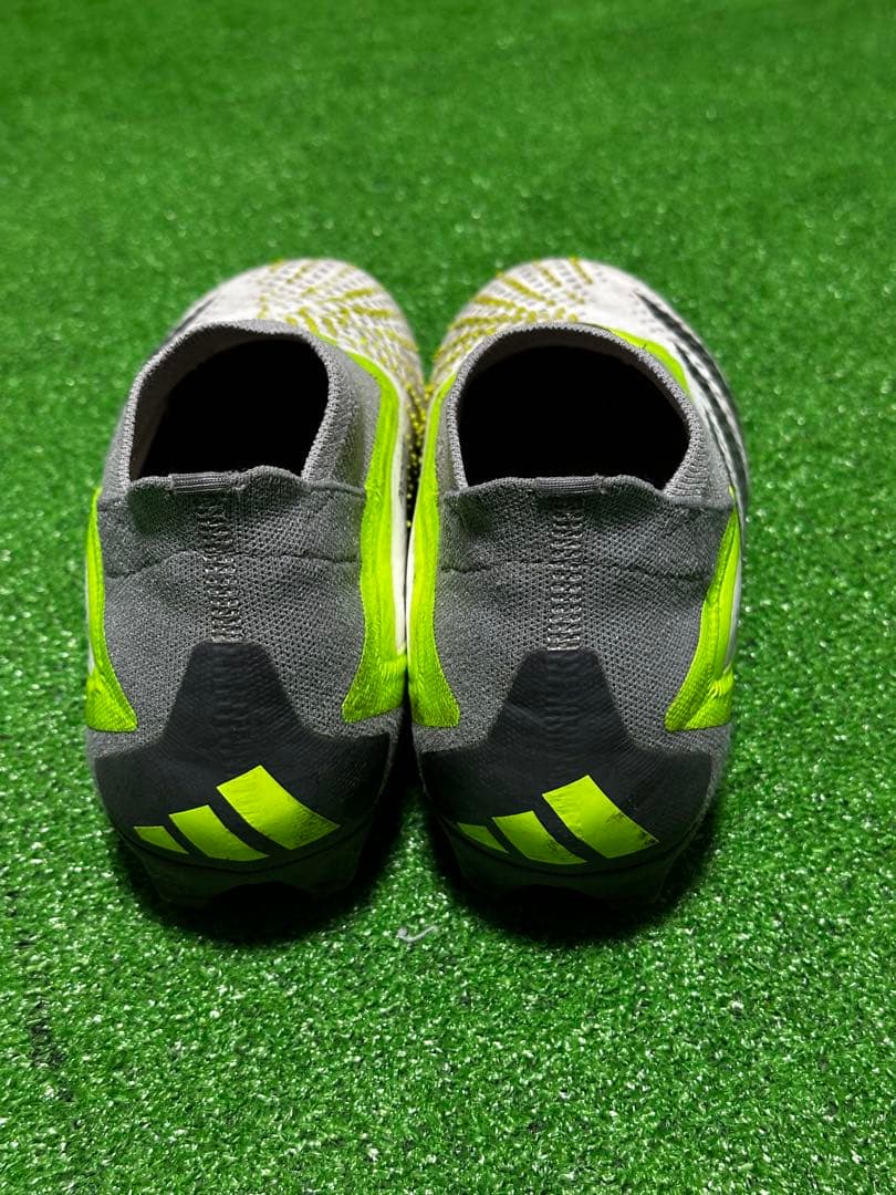 adidas プレデター AG サッカースパイク 白黄 使用感有 24.5cm