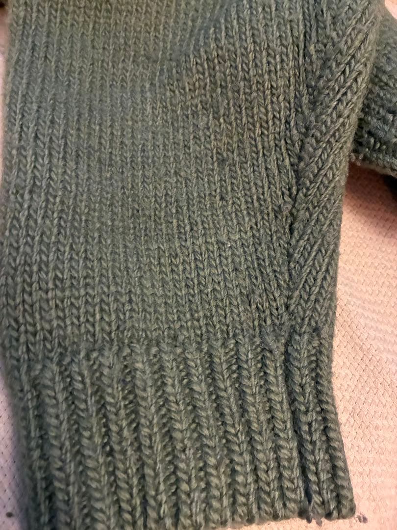 今だけ！値下げ！AURALEE オリーブグリーン タートルネックニット