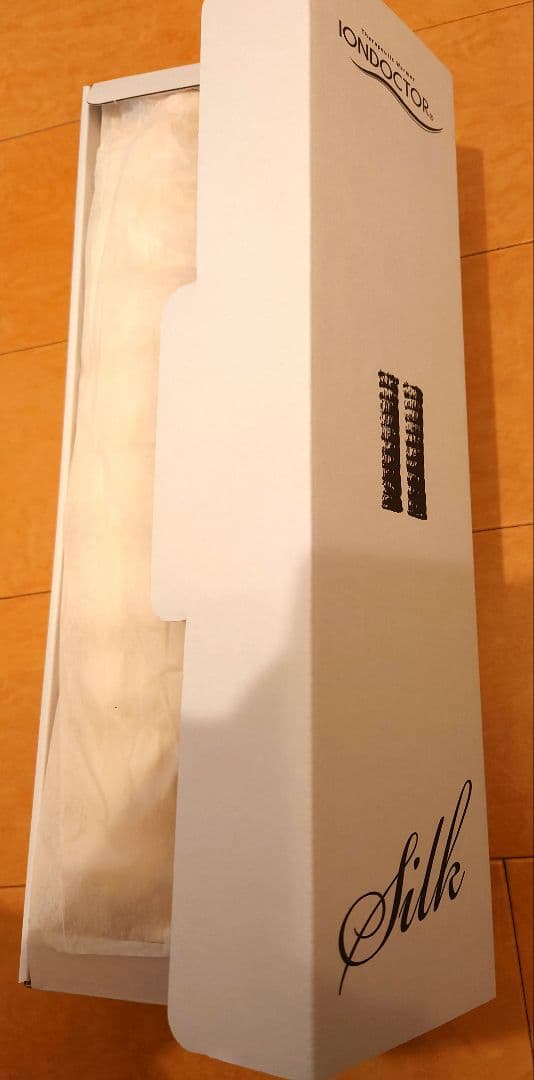 イオンドクターシルクレッグウォーマー新品未使用