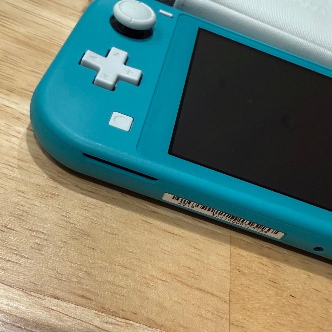 Nintendo Switch Lite 本体 + ケース (充電器なし)