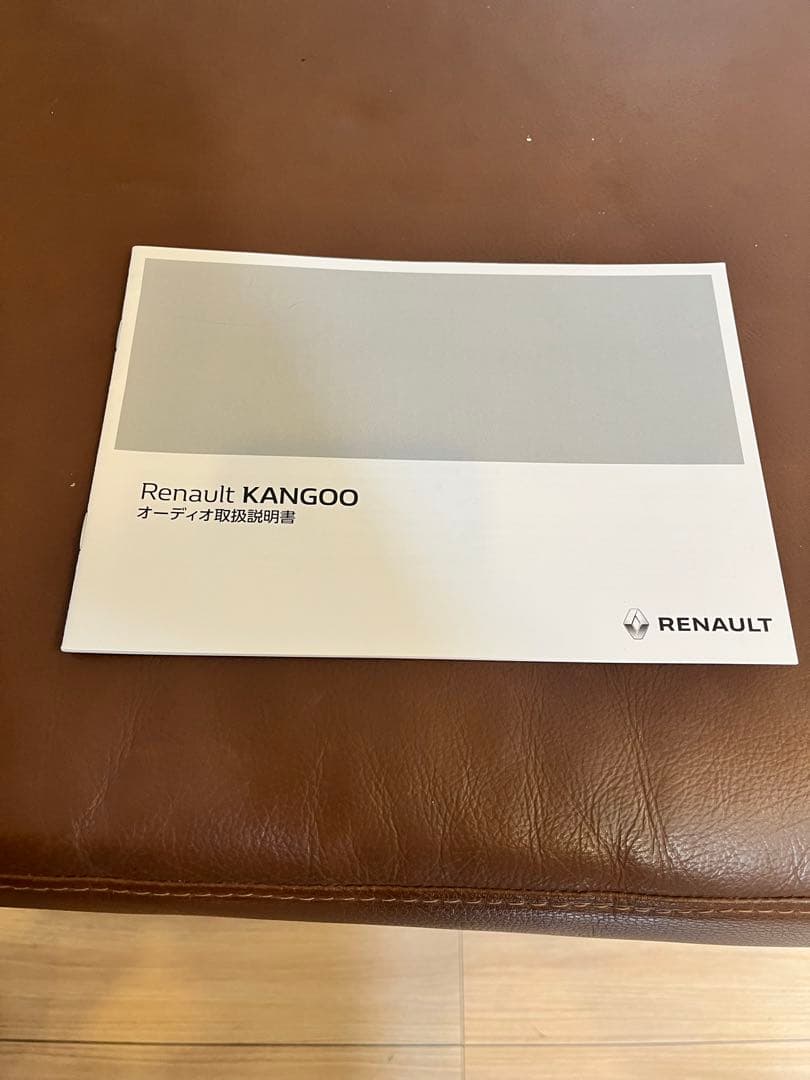 ルノーカングー カーオーディオ Bluetooth機能付き