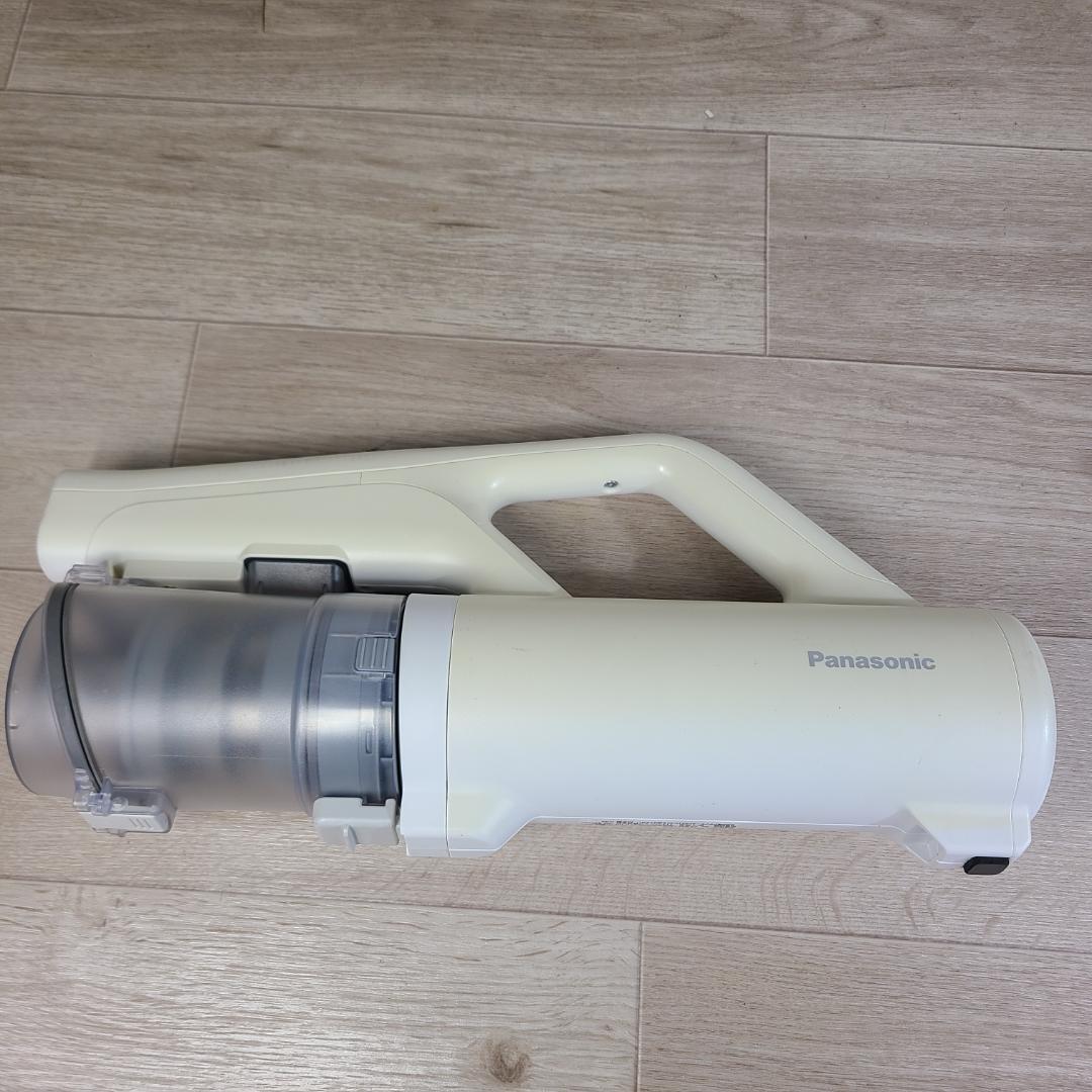 パナソニック スティッククリーナー MC-SB85K　掃除機 コードレス