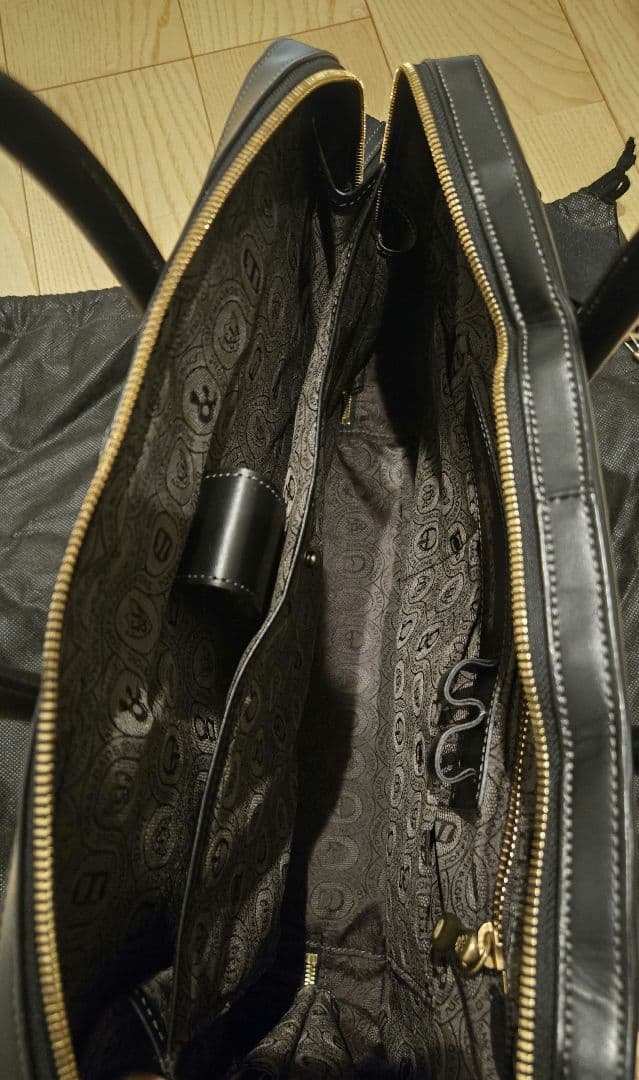 【廃盤品】TOFF&LOADSTONE レザーブリーフケース