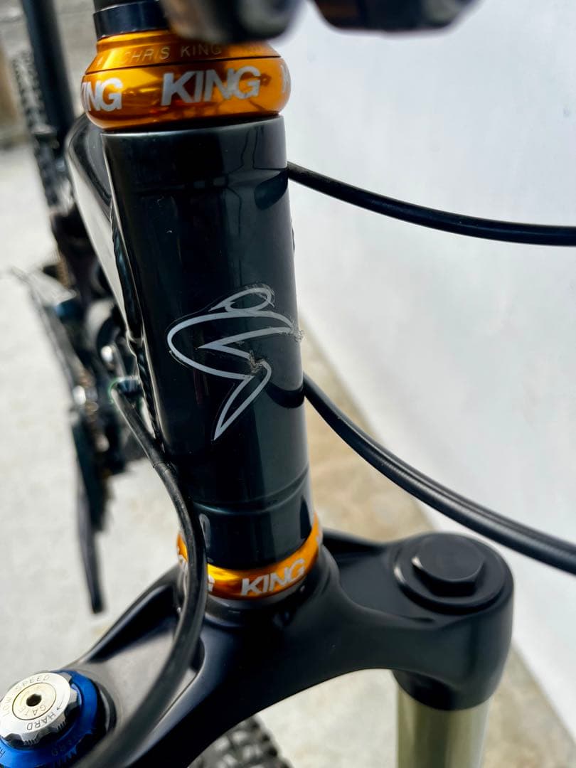 santa cruz nomad サンタクルーズ　ノマド