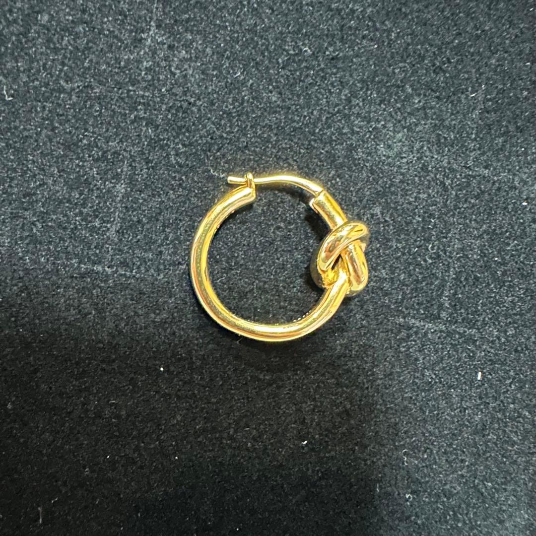 CELINE ノットピアスゴールド(片耳用)