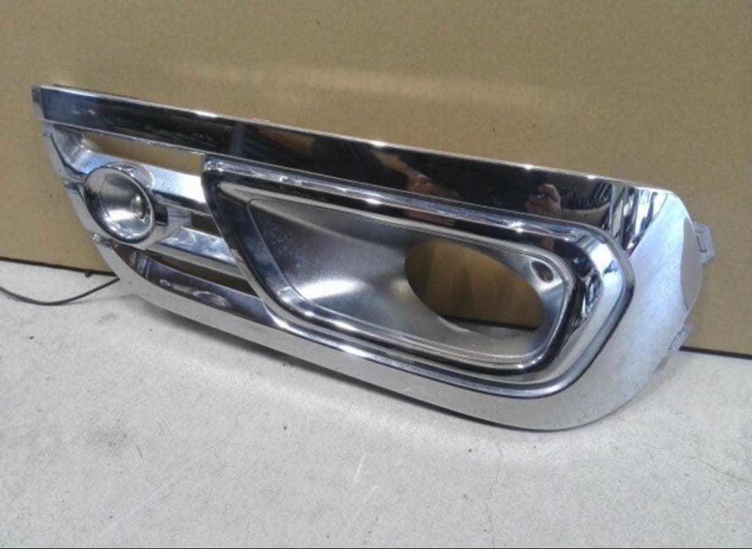 ステップワゴンrk5 純正メッキフォグガーニッシュ