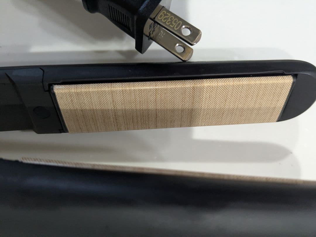 KINUJO ストレートヘアアイロン デジタル表示　ほぼ新品