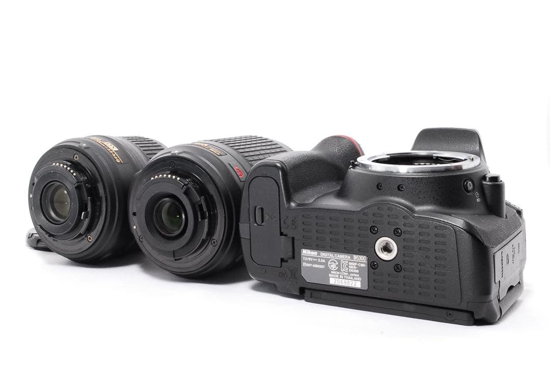 WiFi搭載◆Nikon D5300◆一眼レフカメラ◆手ぶれ補正◆レンズフード付