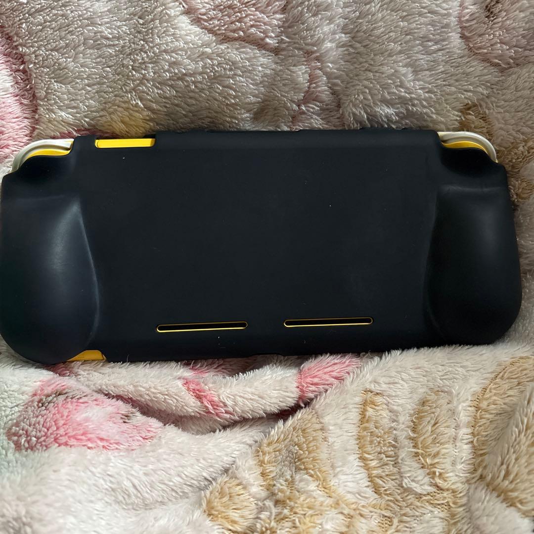 Nintendo Switch Lite本体　イエロー
