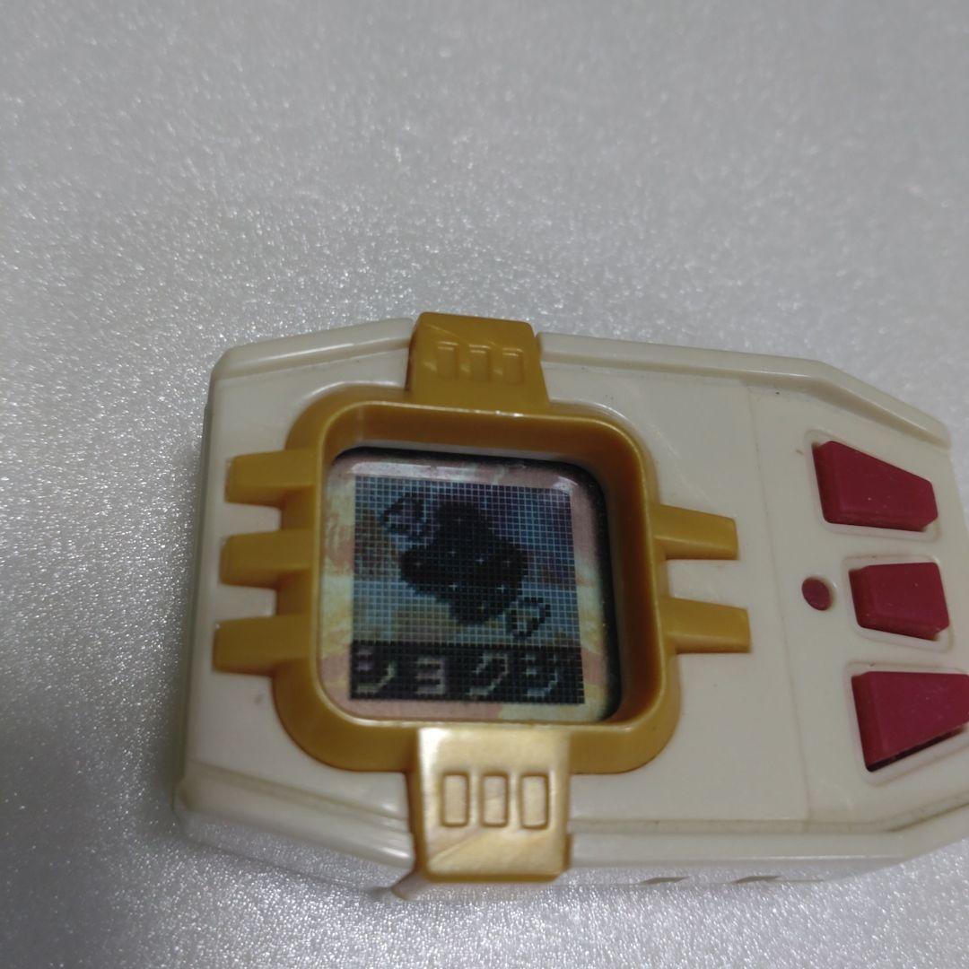 デジモンペンデュラムプログレスメタリックホワイト＆ゴールド　説明文お読みください