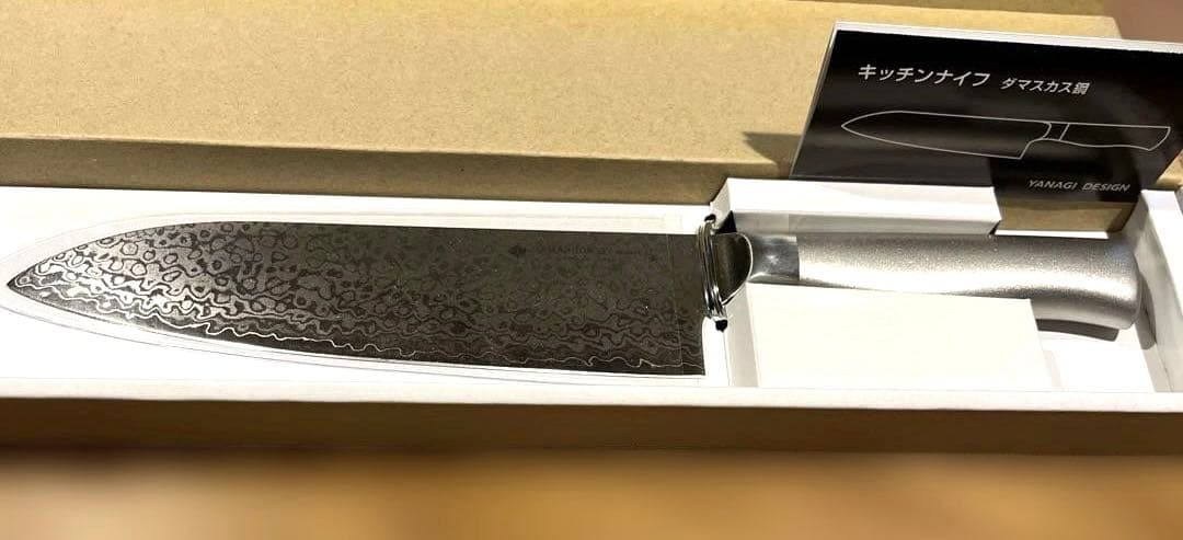 未開封　セール！　柳宗理 日本製 包丁 ダマスカス鋼　キッチンナイフ 18cm