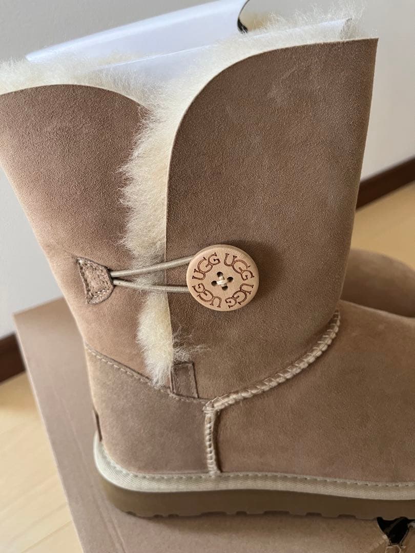 UGG ムートンブーツ ベージュ 24センチ