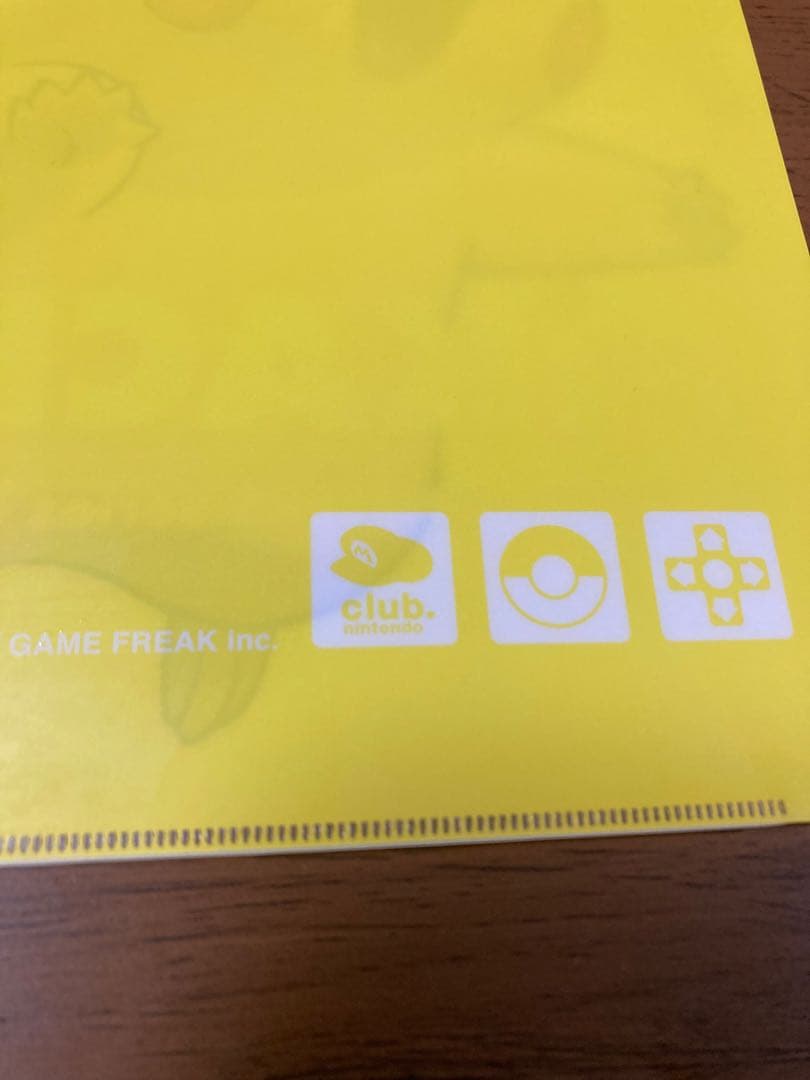 club nintendo クリアファイル　ピカチュウ　ミュウ　レックウザ　美品
