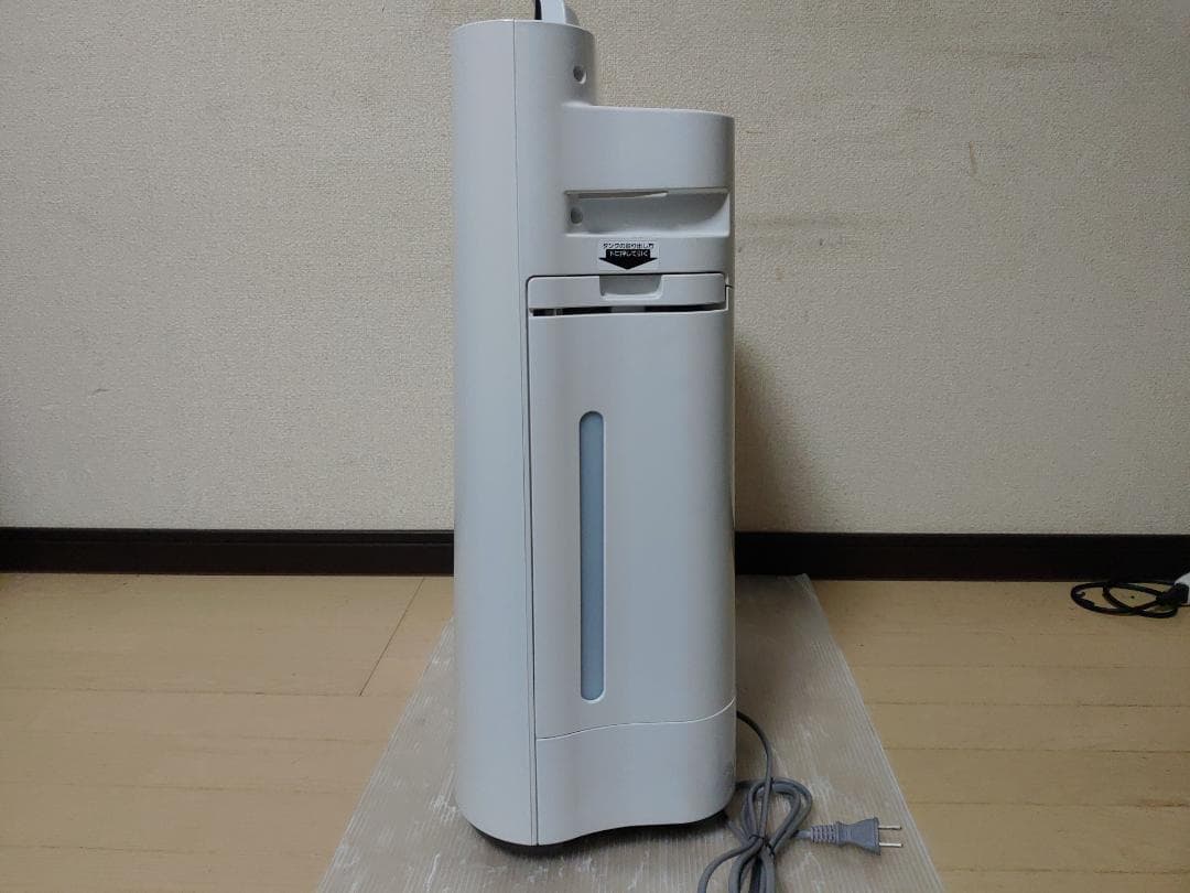 シャープ 加湿空気清浄機 KC-R50-W 2024年製