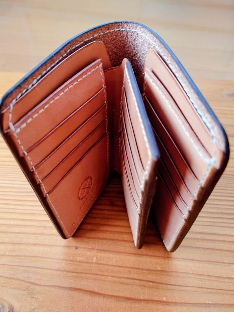 手縫い極上ヌメ革ミドルメンズ財布