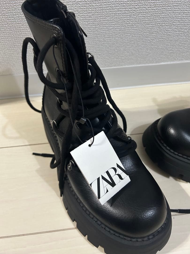激レア　新品未使用　ZARA ボリュームレースアップブーツ　39 25 24.5