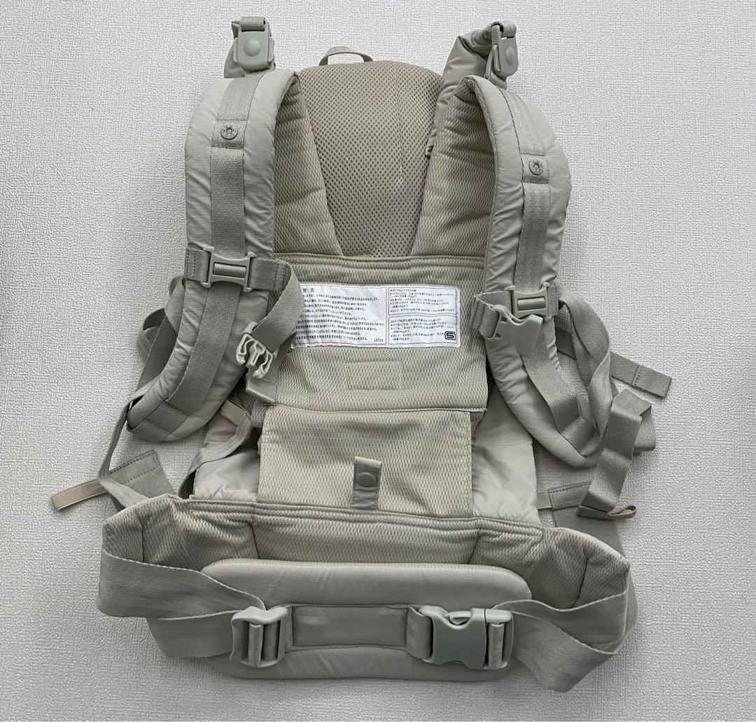 ベビーキャリアオン　ピトレスク　ユナイテッドアローズ　抱っこ紐