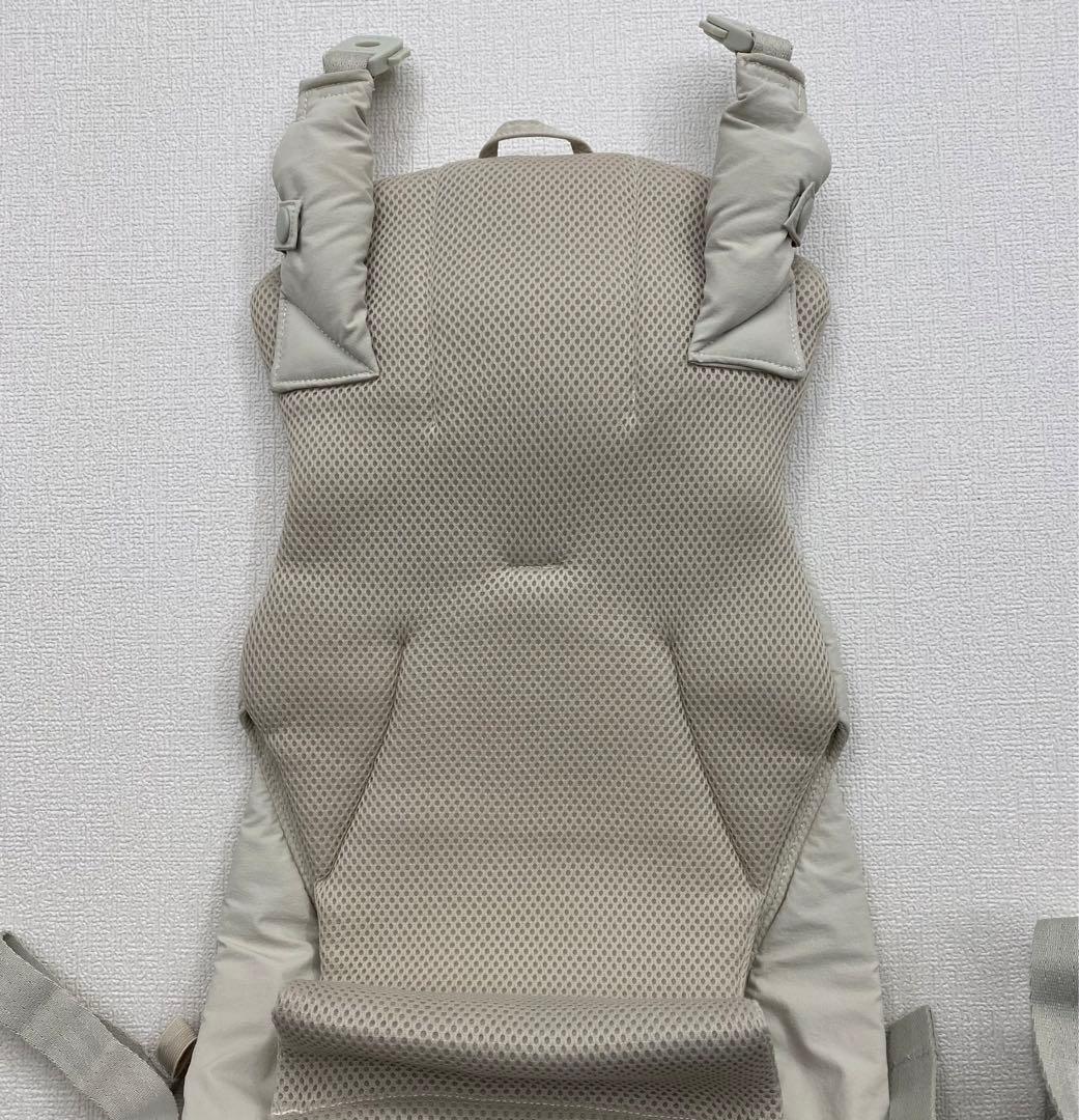 ベビーキャリアオン　ピトレスク　ユナイテッドアローズ　抱っこ紐