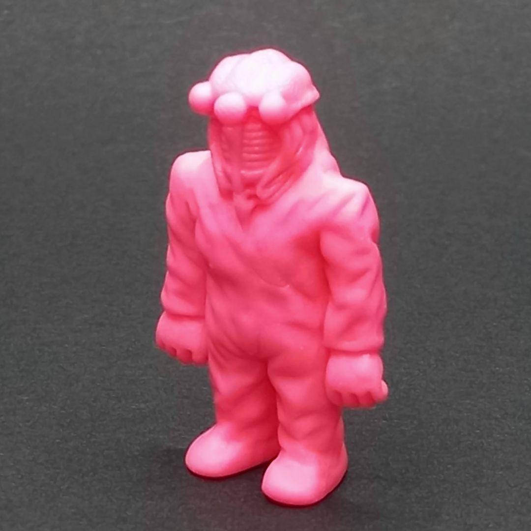 【セミ人間 】濃い桃色　ウルトラ 怪獣 消しゴム 特撮 当時もの