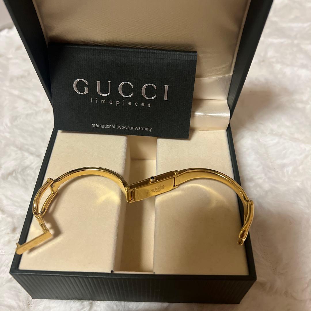 GUCCI ゴールド バングル