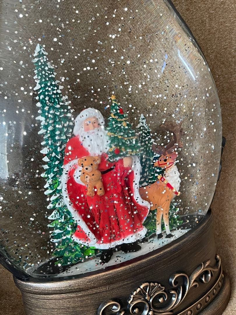 【迫力満点！】クリスマス　ランタン型　スノードーム　ウォーターグローブ　ライト