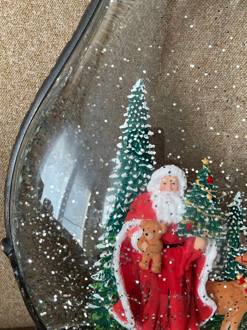 【迫力満点！】クリスマス　ランタン型　スノードーム　ウォーターグローブ　ライト