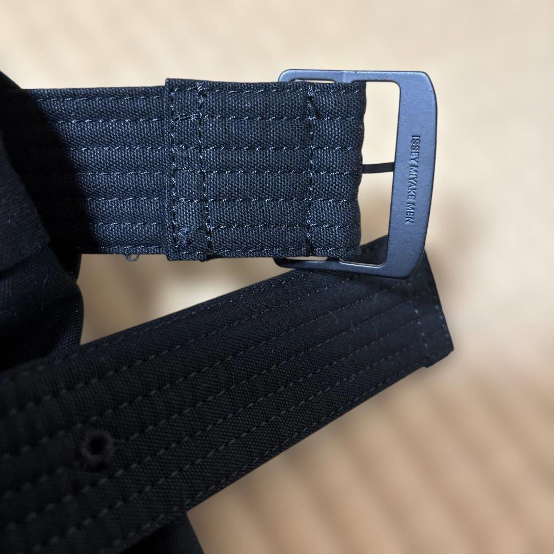 ISSEY MIYAKE MEN サイズ３　綿100% ブラック スラックス