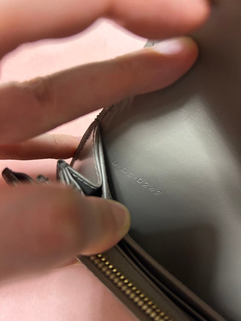 セリーヌ　長財布　ラージウォレット トリオンフ シャイニーカーフスキン