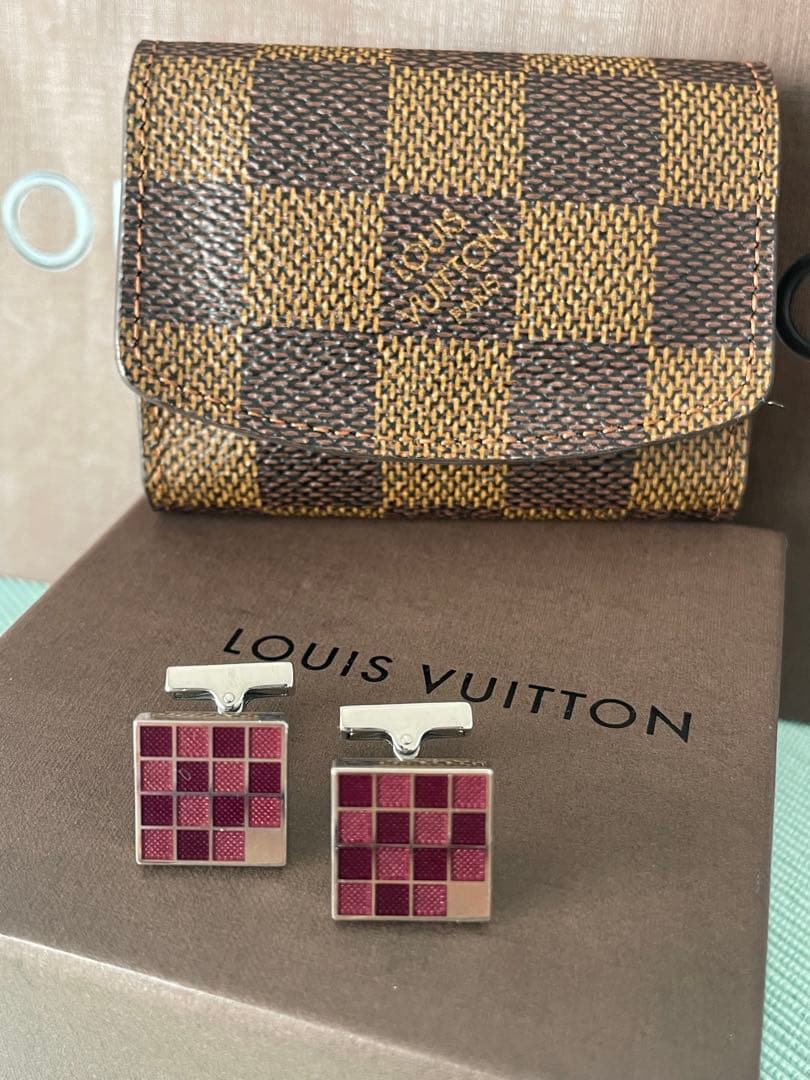 Louis Vuitton カフス　ダミエデザイン