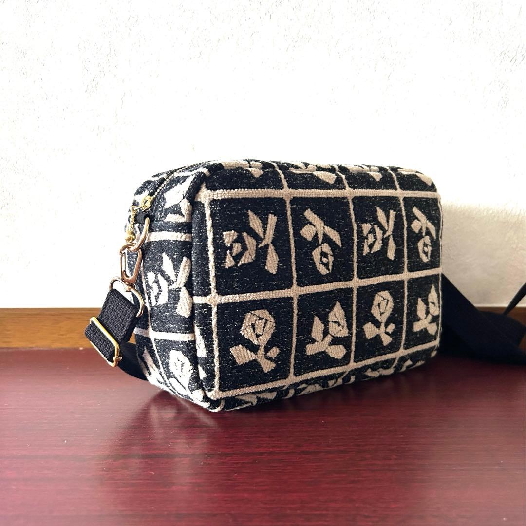 ミナペルホネン lulu(small) ショルダーバック