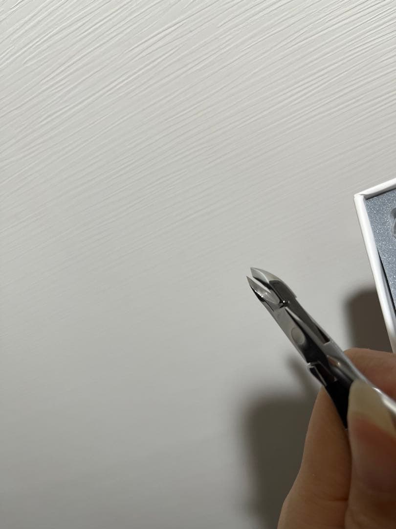 キューティクルニッパー　光　Tiara 3mm ネイル