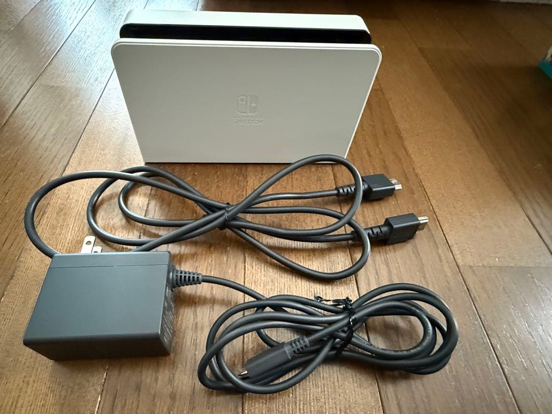 Nintendo Switch 本体　Proコントローラー　SDカード他周辺機器