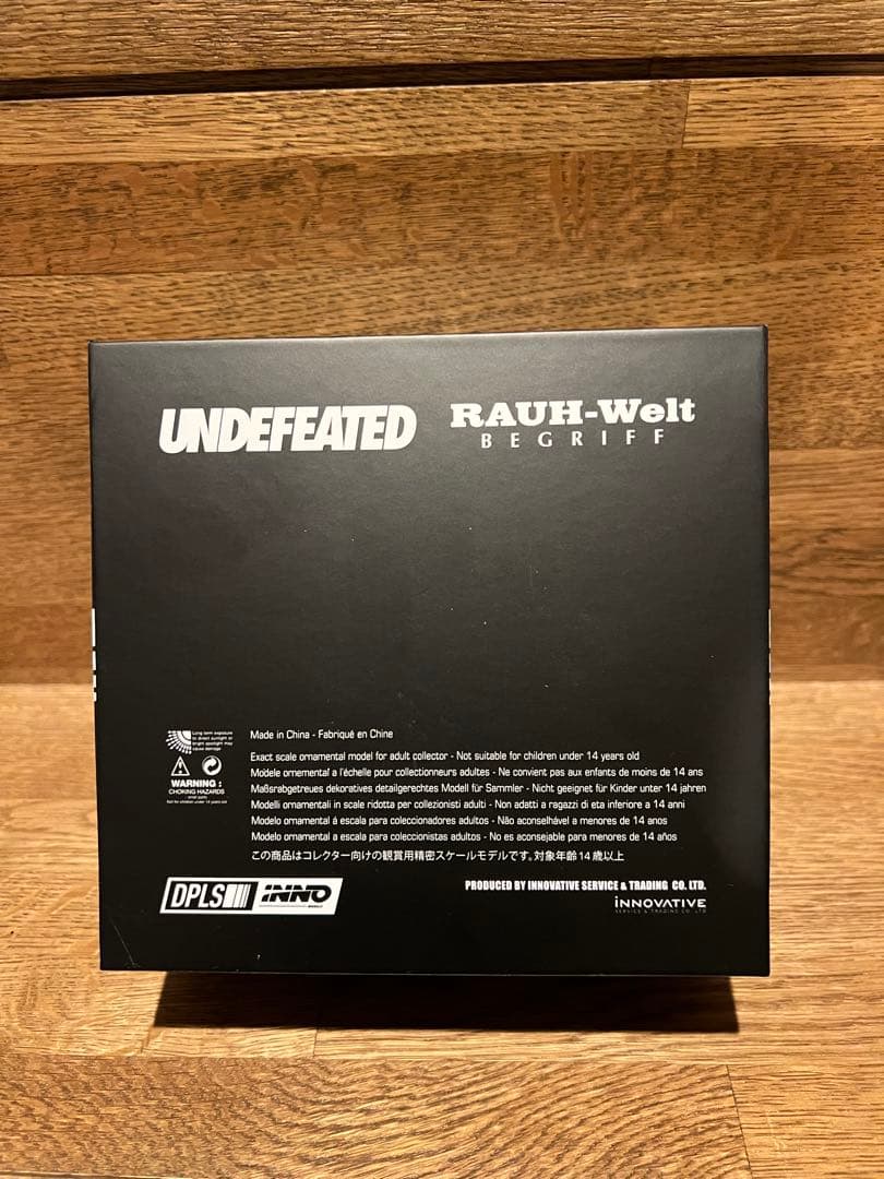 u*8様 希少非売品INNO RWB Porsche UNDEFEATED 金銀
