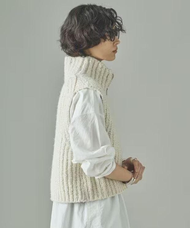 ▼未使用 Curensology ブークレジップニットベスト エクリュ