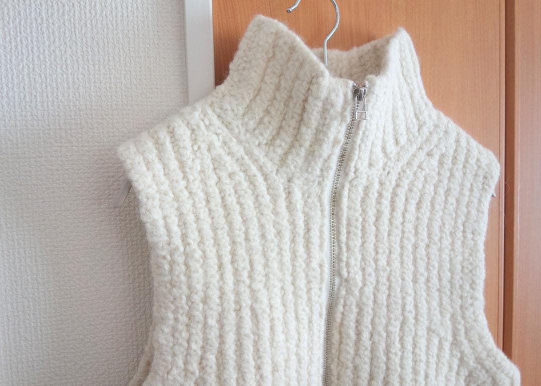 ▼未使用 Curensology ブークレジップニットベスト エクリュ