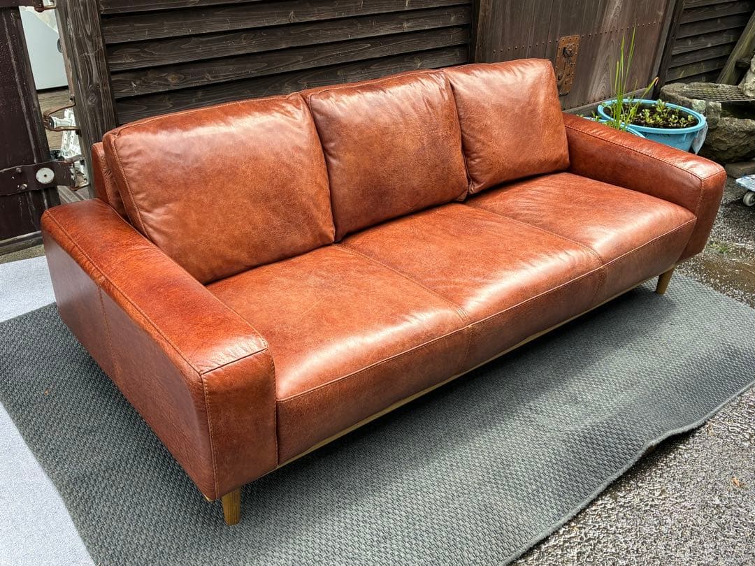 unico　SUABI　スアビ　3シーター　レザーソファ　仙台　宮城