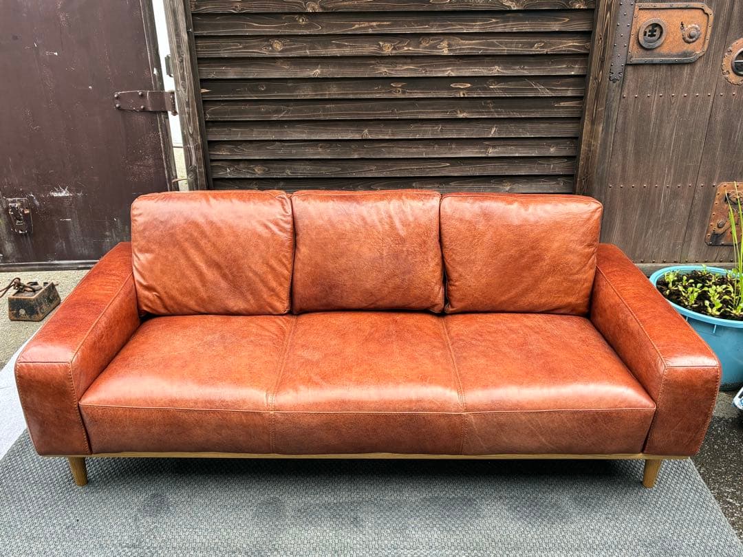 unico　SUABI　スアビ　3シーター　レザーソファ　仙台　宮城