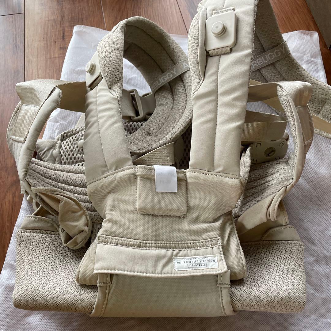 AIRBUGGY エアバギー｜ベビーキャリア(抱っこ紐) メッシュカバー付き