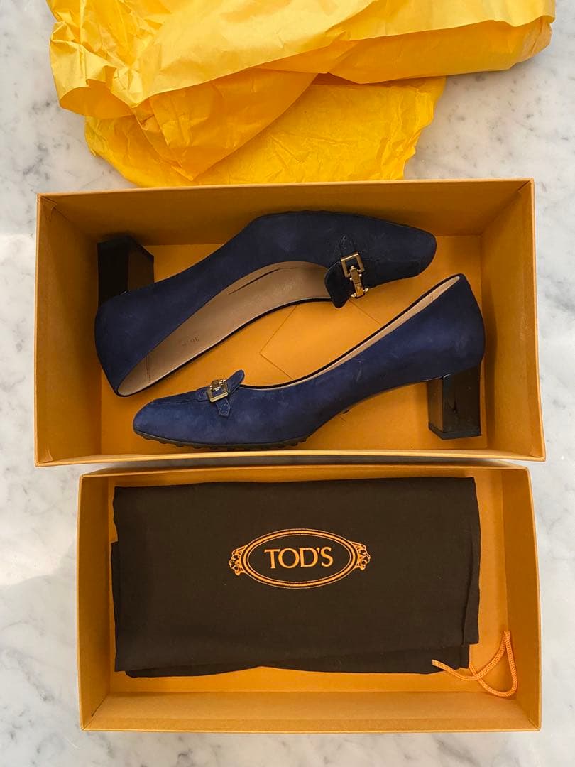 TOD'S ネイビースエード ローファー　36 金具つき