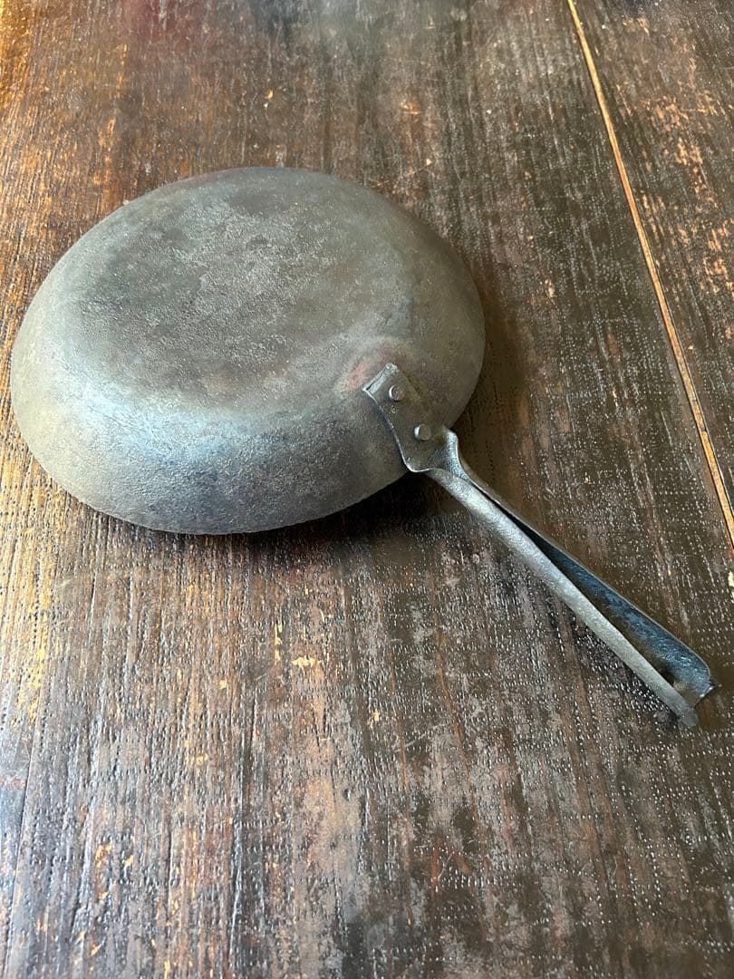 成田理俊　鉄製フライパン