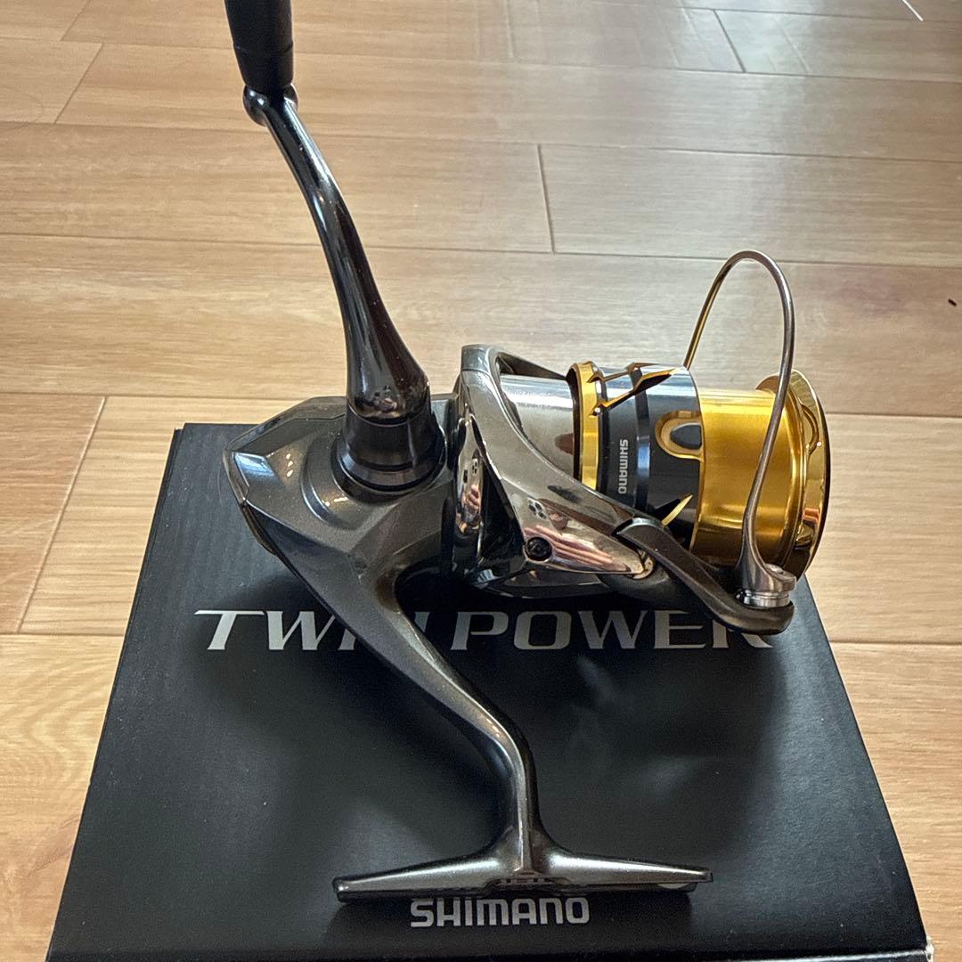 SHIMANO ツインパワー　C3000MHG スペアスプール付き